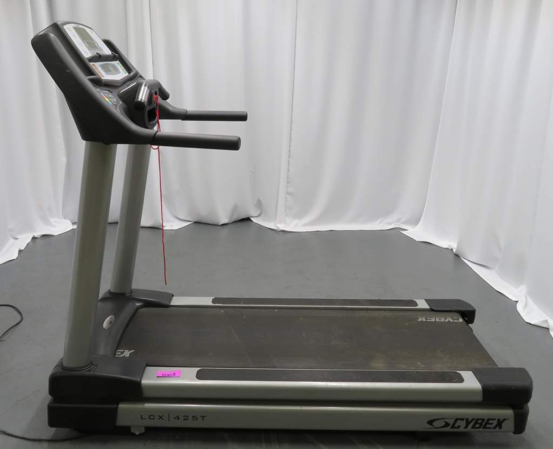 Cybex Model: 425T Treadmill, 230v , 50Hz.