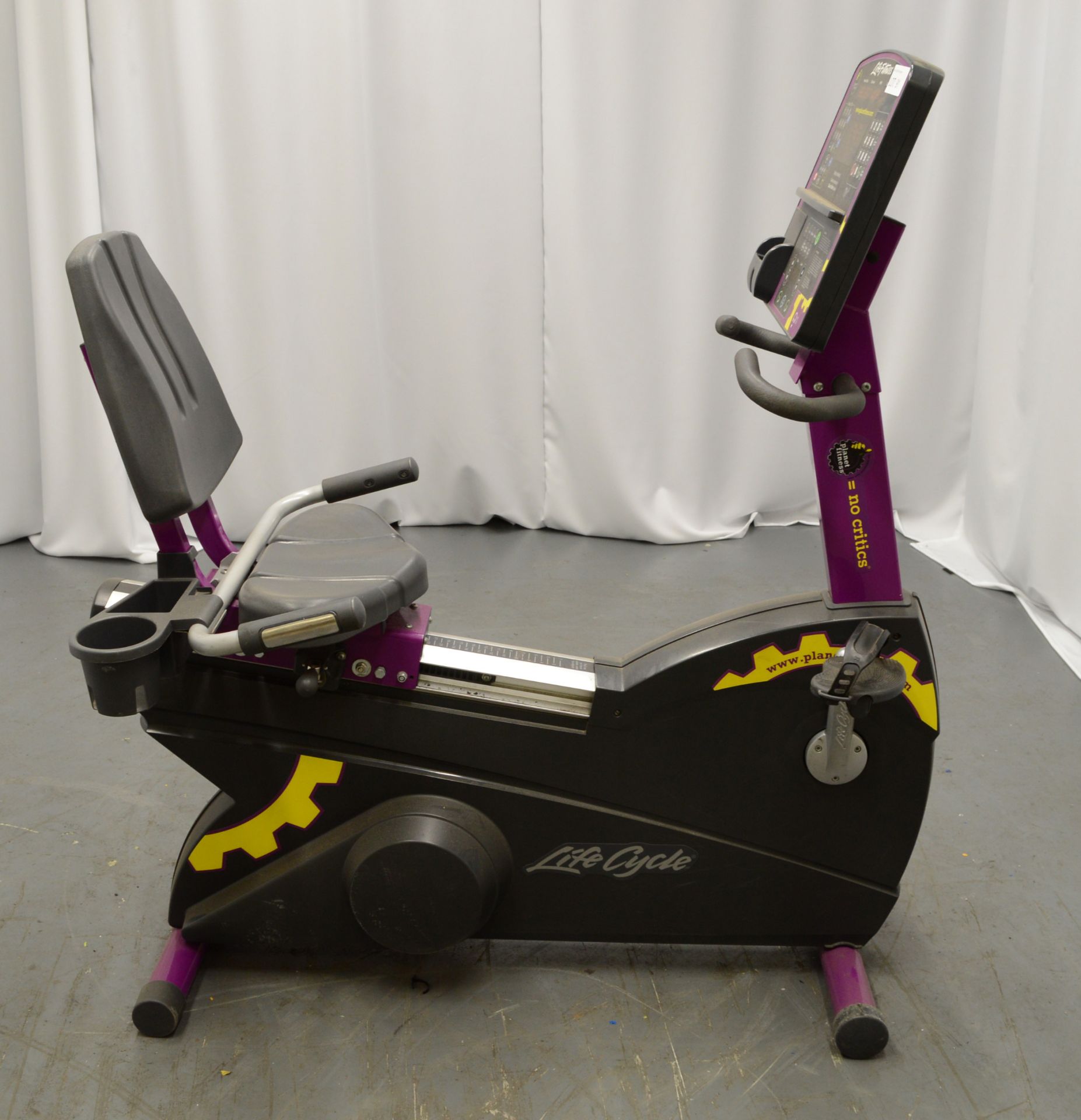 Life Fitness, Model: Integrity CLSR, Recline Exercise Bike, Life Cycle.