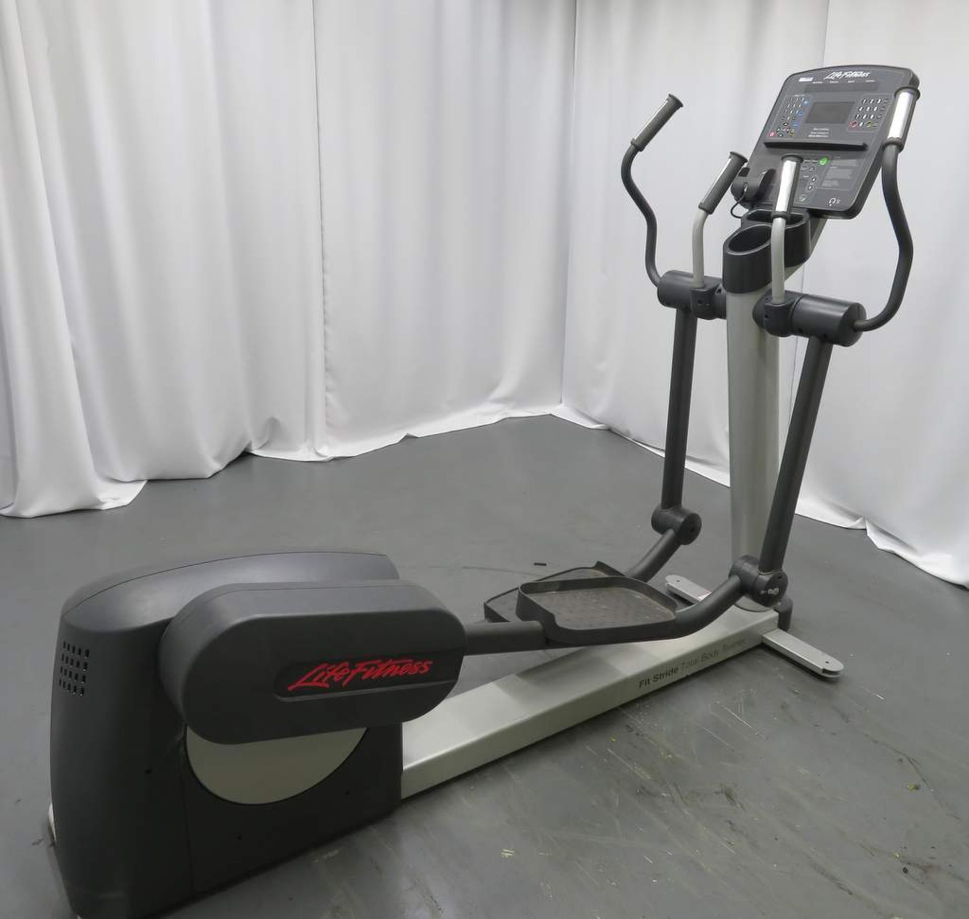 Life Fitness, Model: XHC, Cross Trainer. - Image 2 of 7