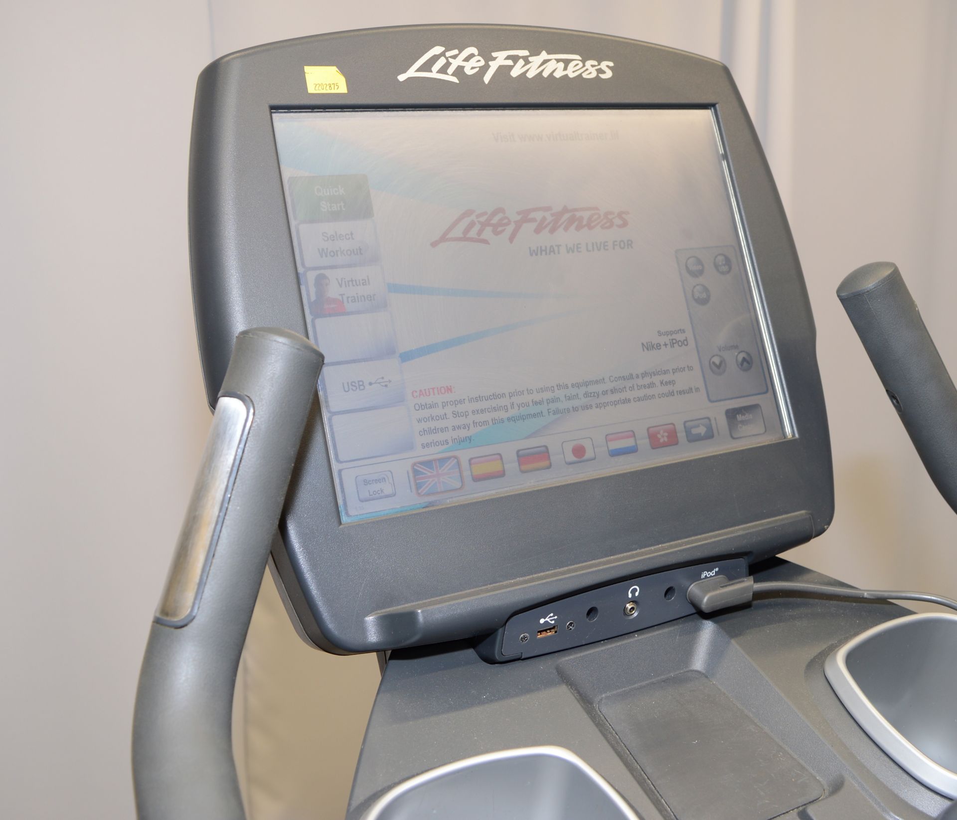 Life Fitness, Model: 95c, Upright Exercise Bike. - Image 2 of 5