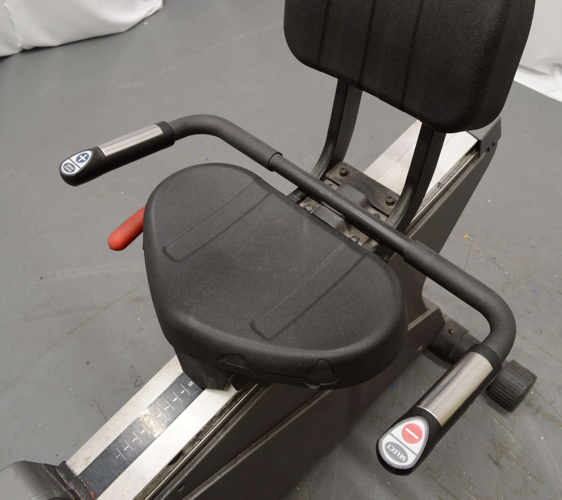 Johnsons, Model: R7000, Recline Exercise Bike. - Image 6 of 7