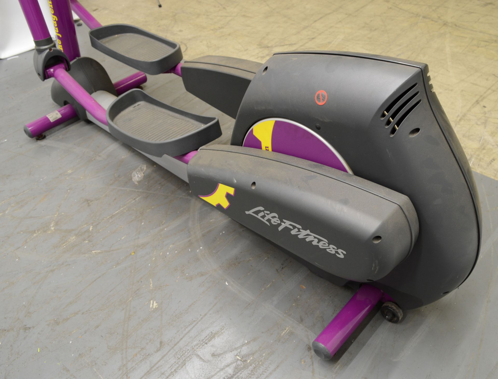 Life Fitness, Integrity Cross Trainer. - Image 4 of 7