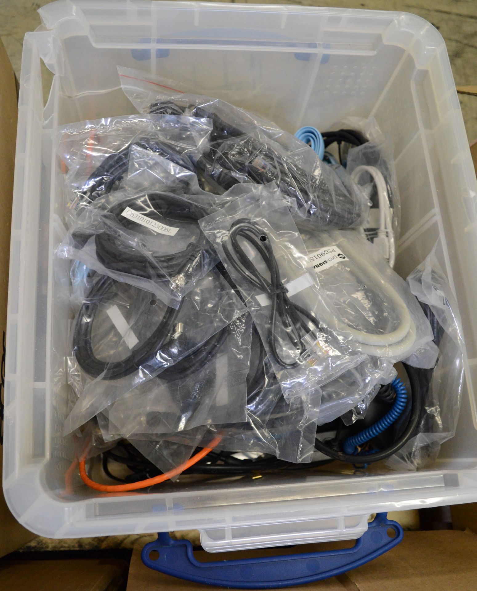 Network Cables, Power Adapters, Modems, Network Joiner boxes - Image 4 of 7