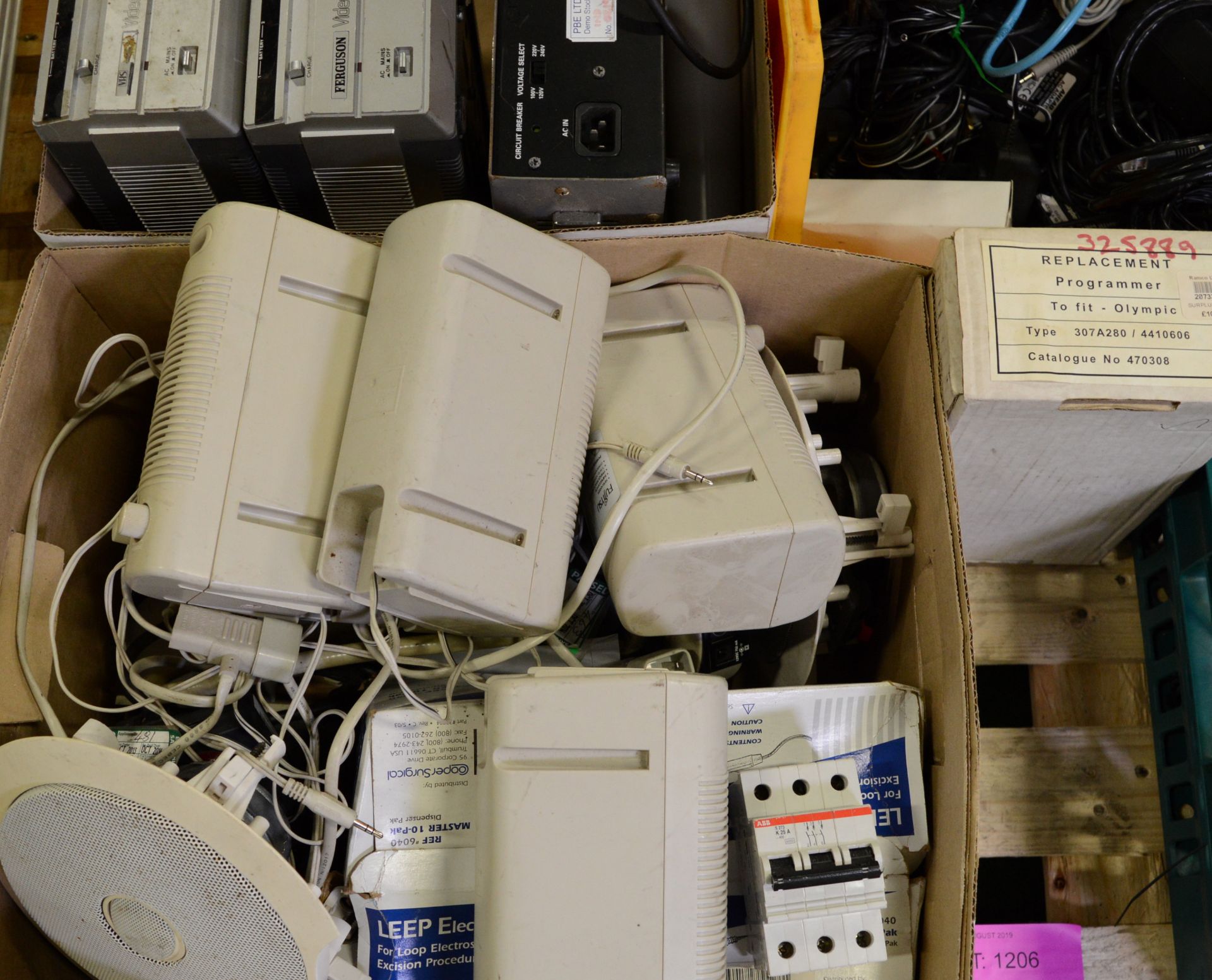 Pallet of PSUs, Computer Leads, Adaptors, Electrical Items. - Image 5 of 5