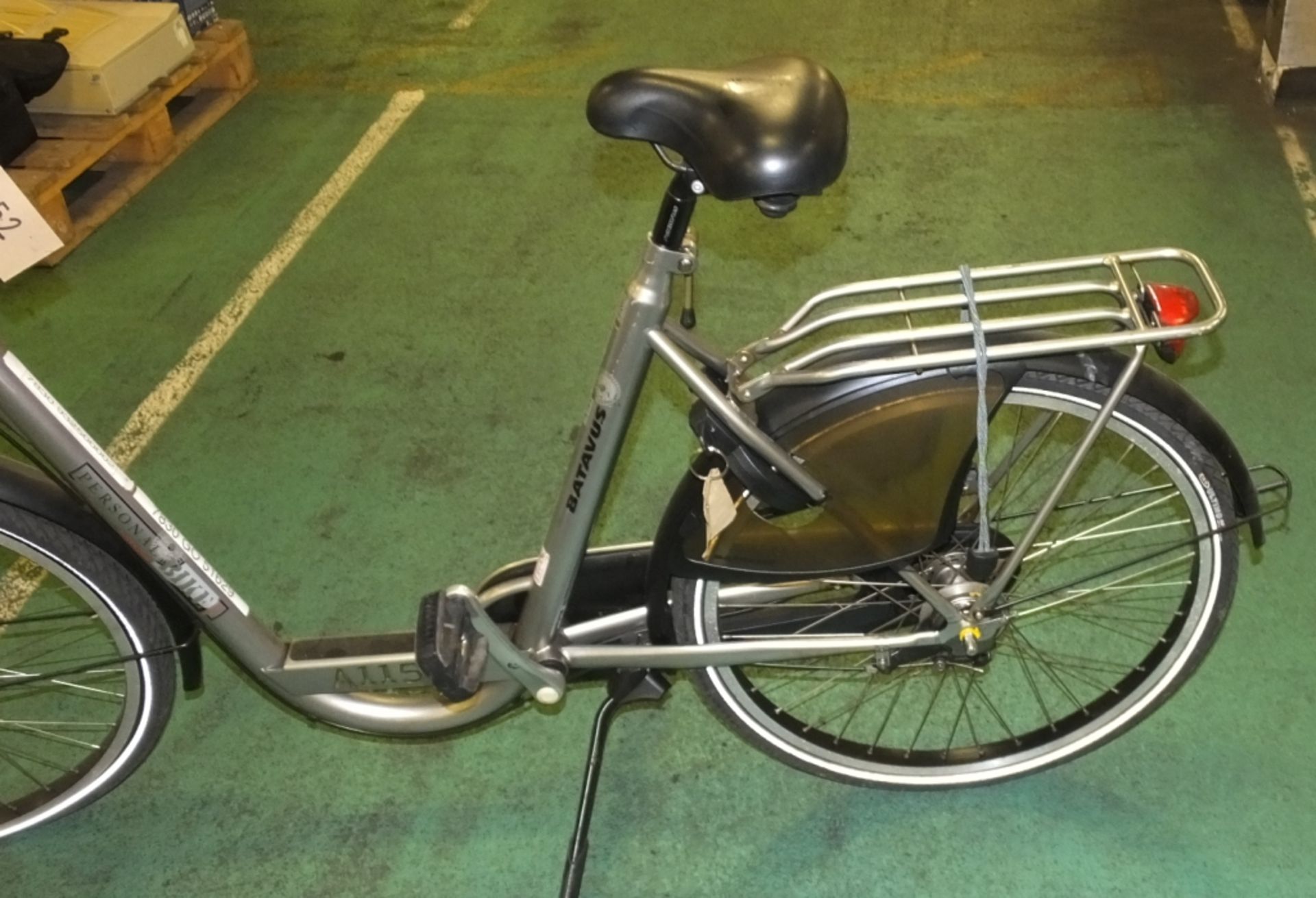 Batavus Personal Bike 3 speed with rear carry plate & strap - frame no A1152 - Image 3 of 8