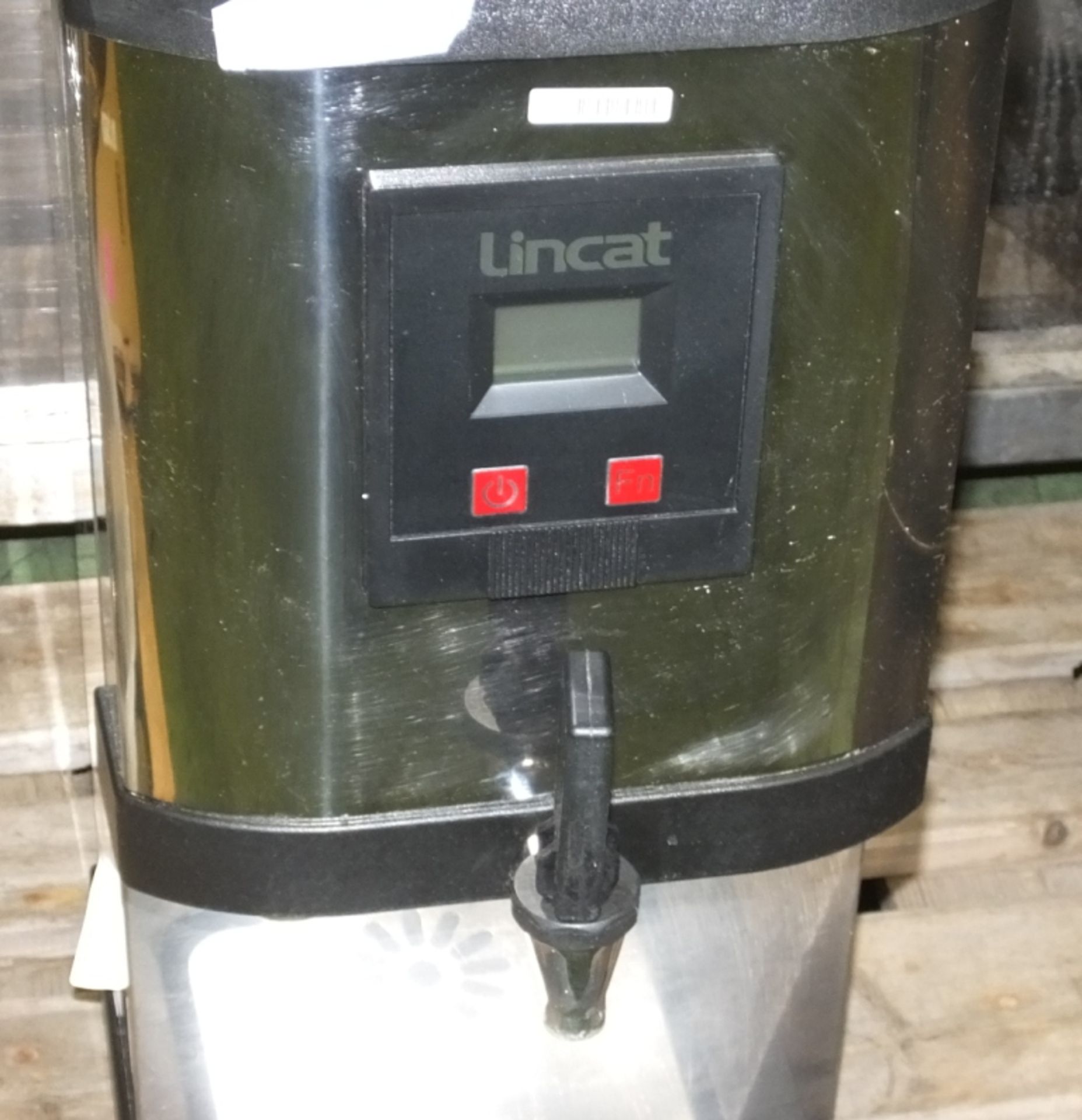 Lincat Hot Water Dispenser L280 x W380 x H660mm - Image 2 of 2