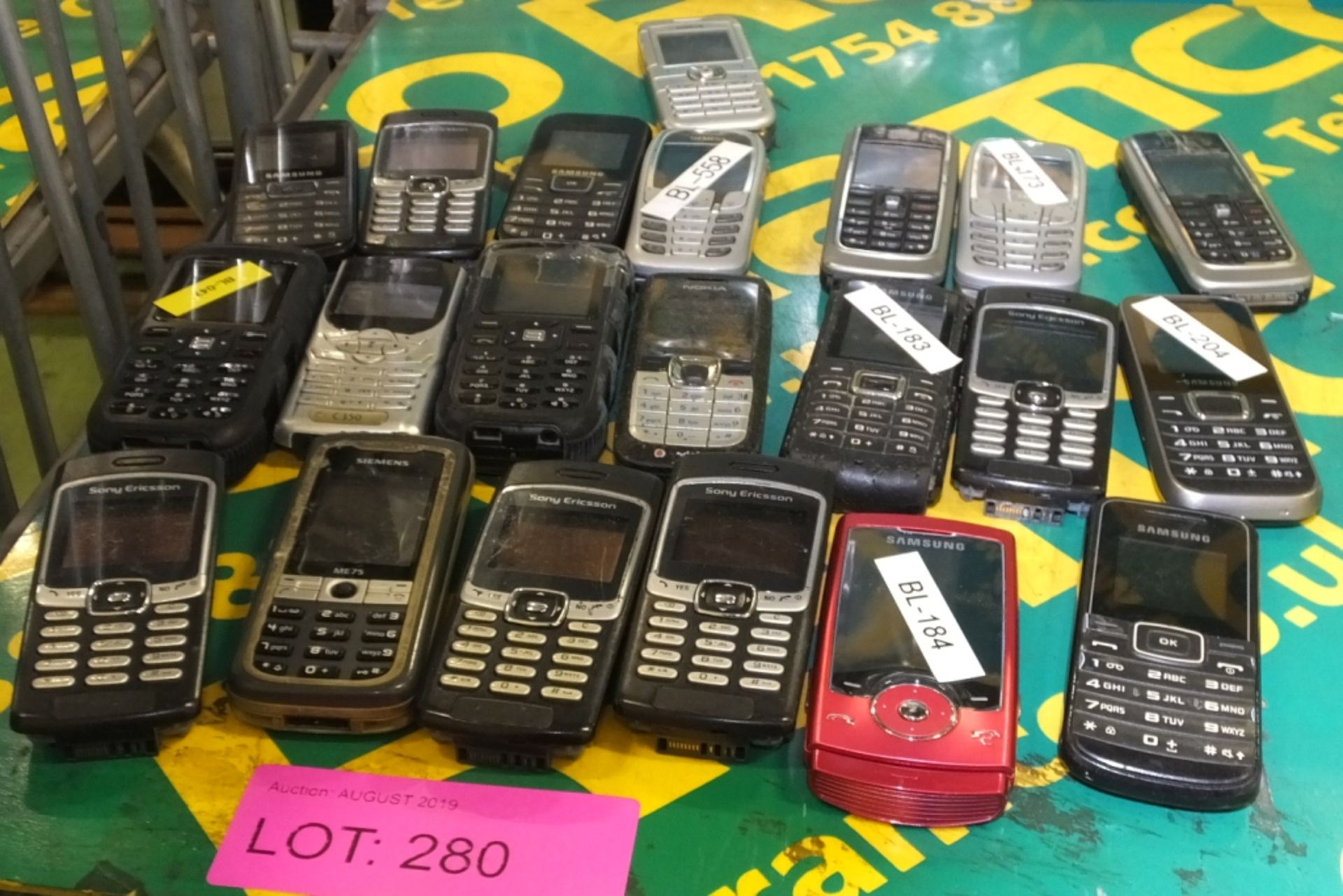 21x Assorted Mobile Phones