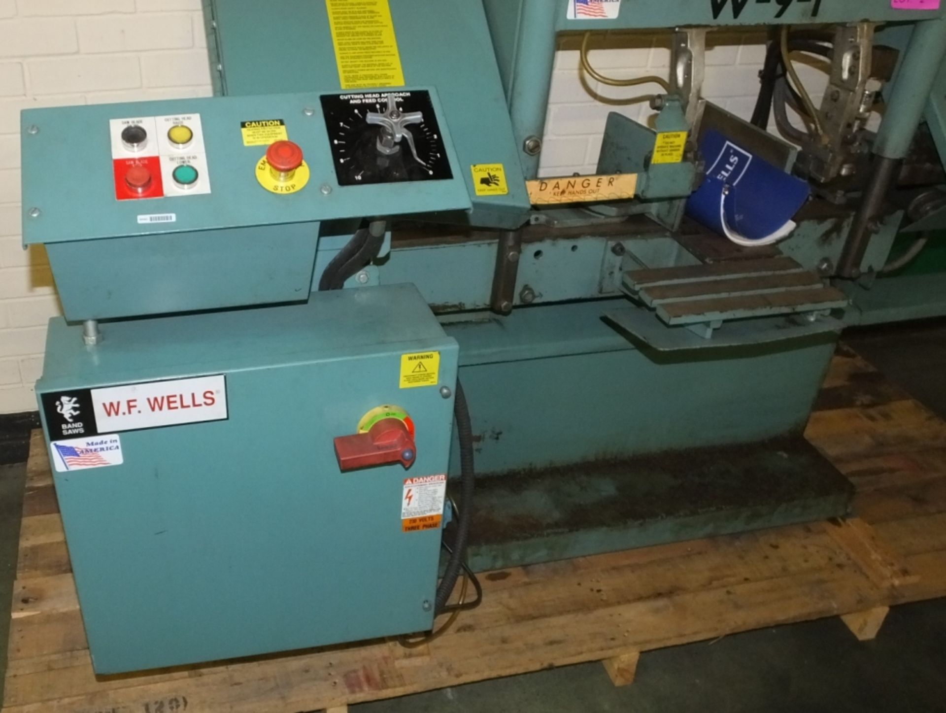 W.F.WELLS W-9-1 Powered Band Saw - £5+VAT lift out charge applied to this lot - Image 4 of 5