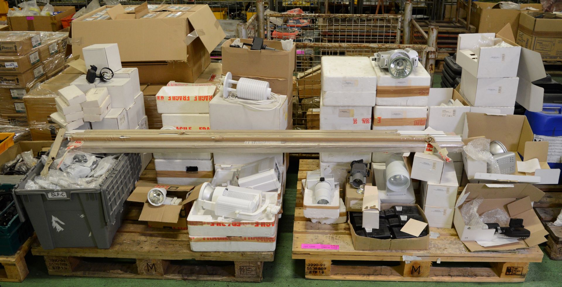 Large Collection of Light Fittings & Mounting Track.