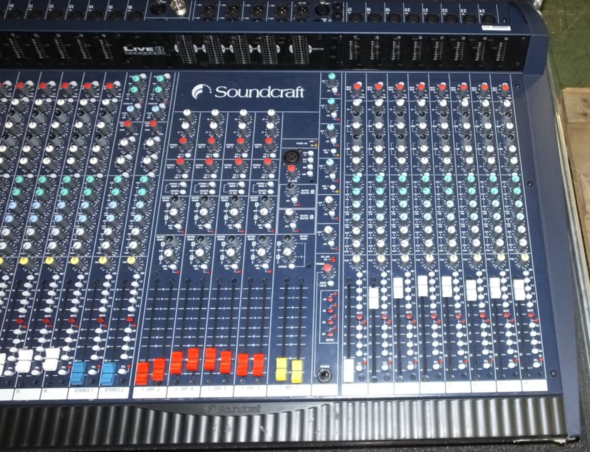 Soundcraft 8/24 Mixing Deck + Case - Image 3 of 4