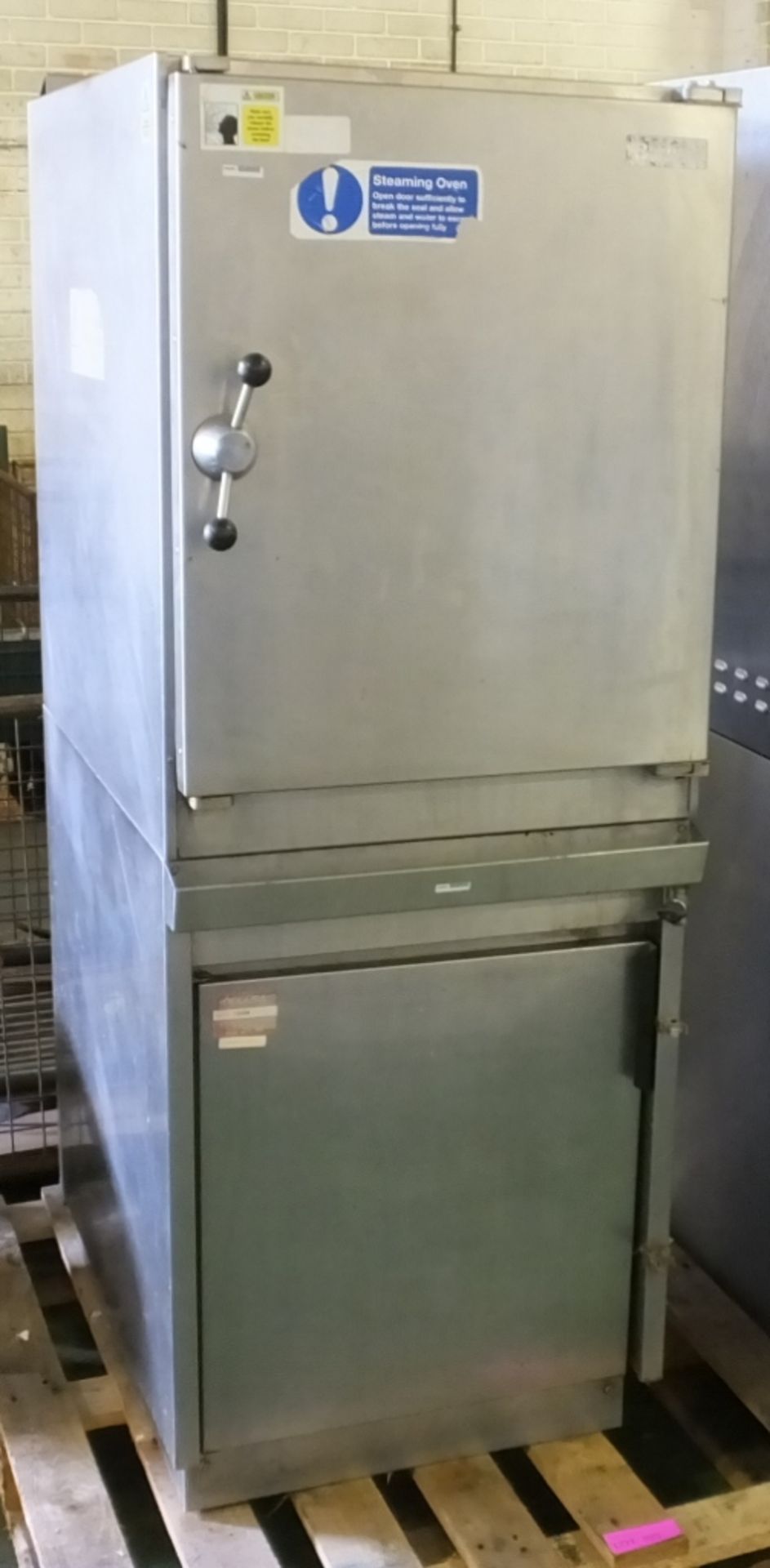 GFE Bartlett & Son E10G Steam Oven W600 x D950 x H1640mm