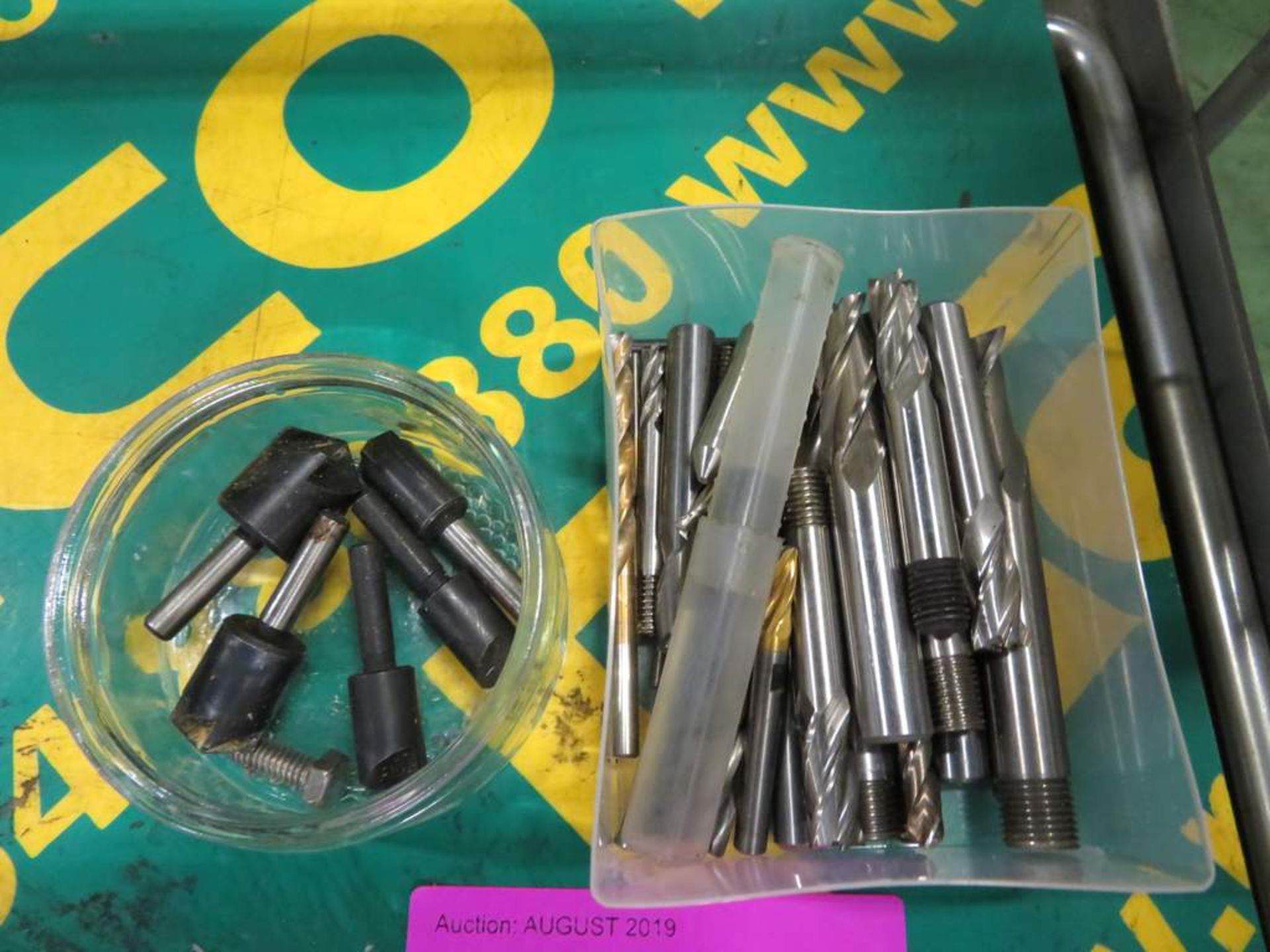 Various sized Drill bits - Image 2 of 2