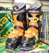 1x Pair Scarpa Vector Ski Boots.