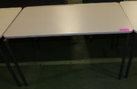 Table L1220 x W690 x H720mm