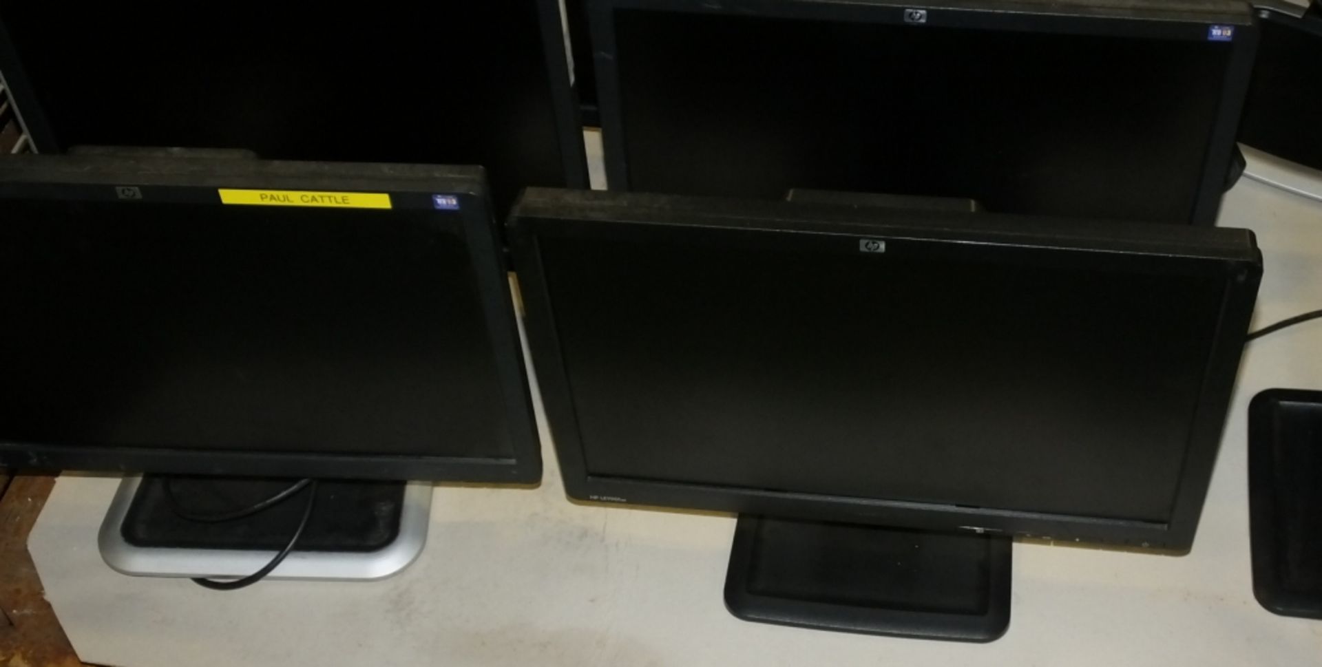 10x HP PC monitors - Image 2 of 2