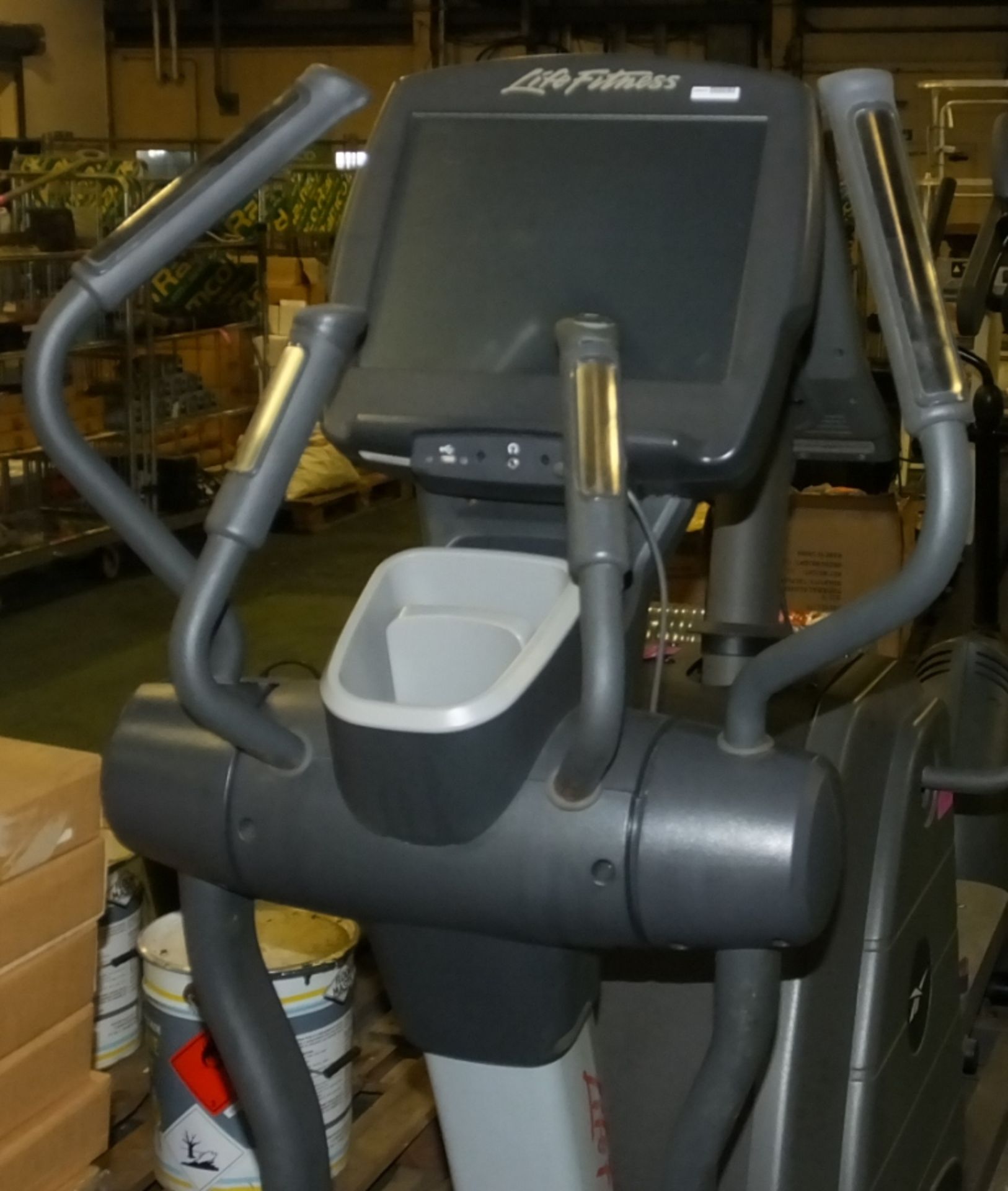 Life Fitness, Model: 95X, Cross Trainer. - Image 2 of 2