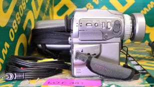 Sony DCR- PC115E Digital Handycam