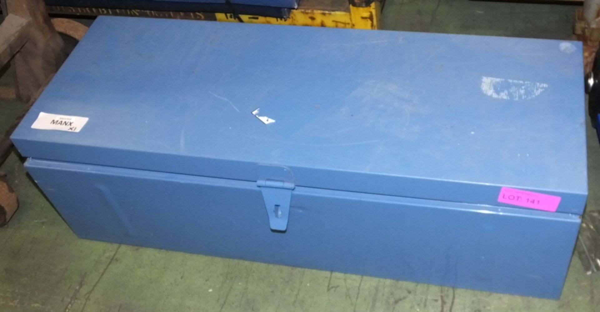 Blue Metal Toolbox L1000 x W370 x H310mm