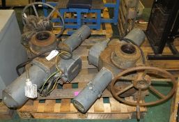 2x Hydraulic Operated Valves - Large