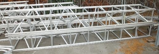 2x T2 - 750mm x 450mm Truss Sections - 4M