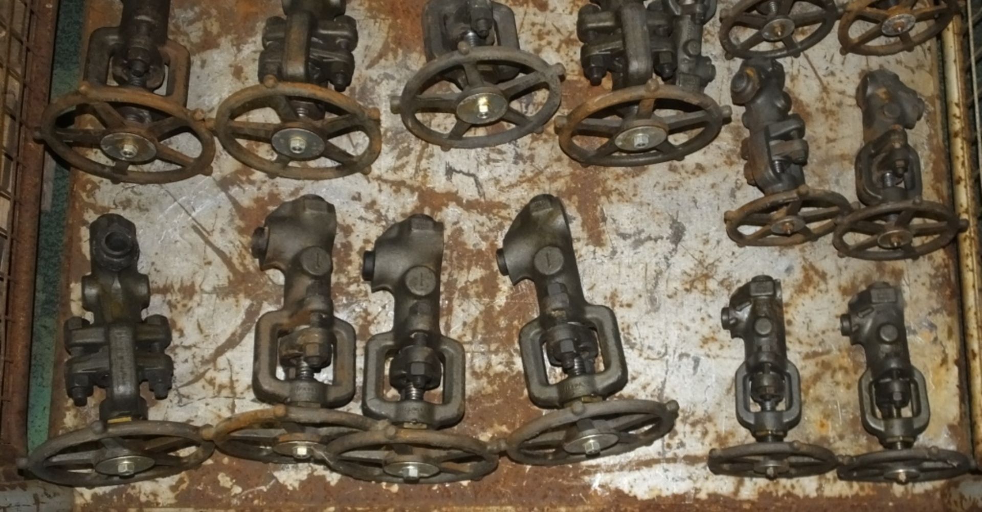 Velan assorted sized valves - Image 3 of 3