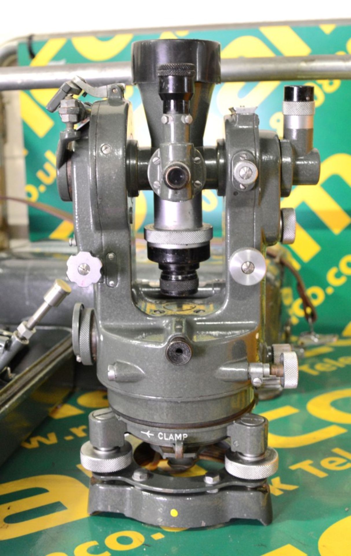 Watts Microptic Theodolite no1 - Image 2 of 4