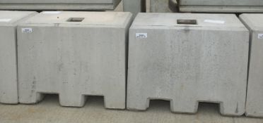 2x Concrete Blocks