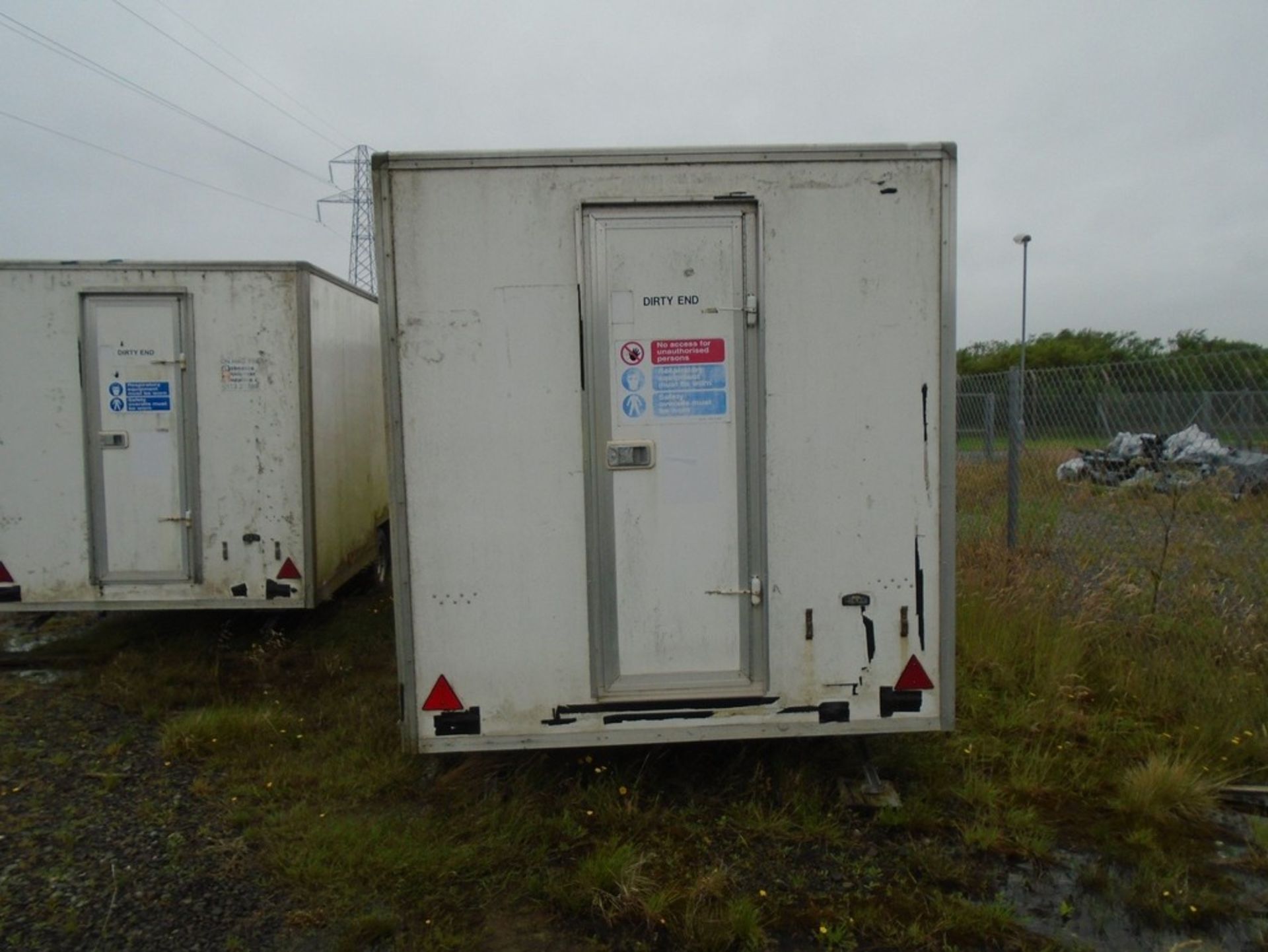 2 X TWIN AXLE FIBREGLAS BODY SHOWER/WELLFARE UNIT TRAILERS (USED FOR ASBESTOS CLEAN UP) - Image 6 of 13