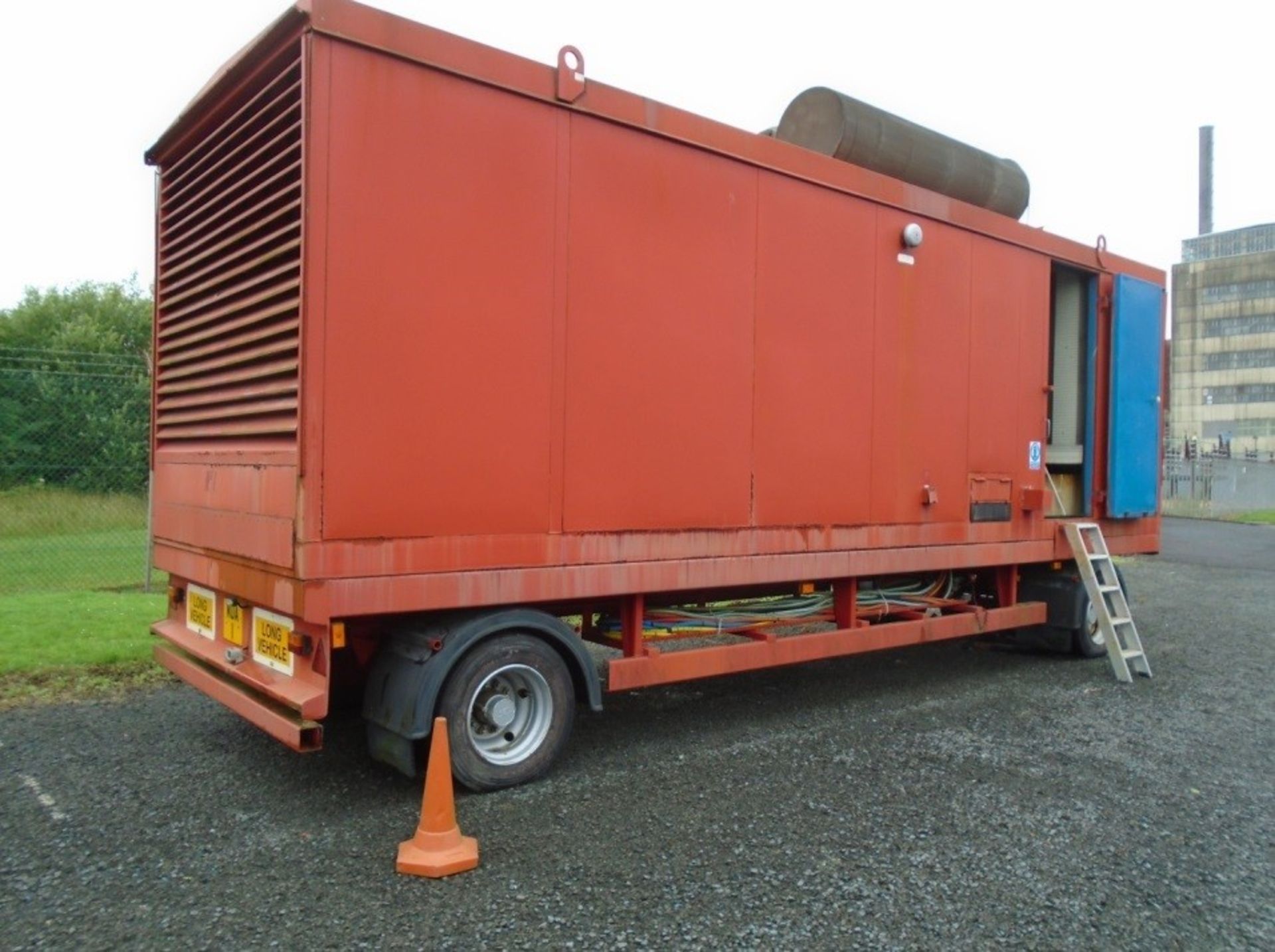 DORMAN TYPE 6SETCR SIX CYLINDER DIESEL ENGINE 500KVA GENERATOR IN ACCOUSTIC TRAILER