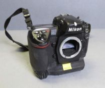 Nikon D2x Camera body with strap - no battery or accessories