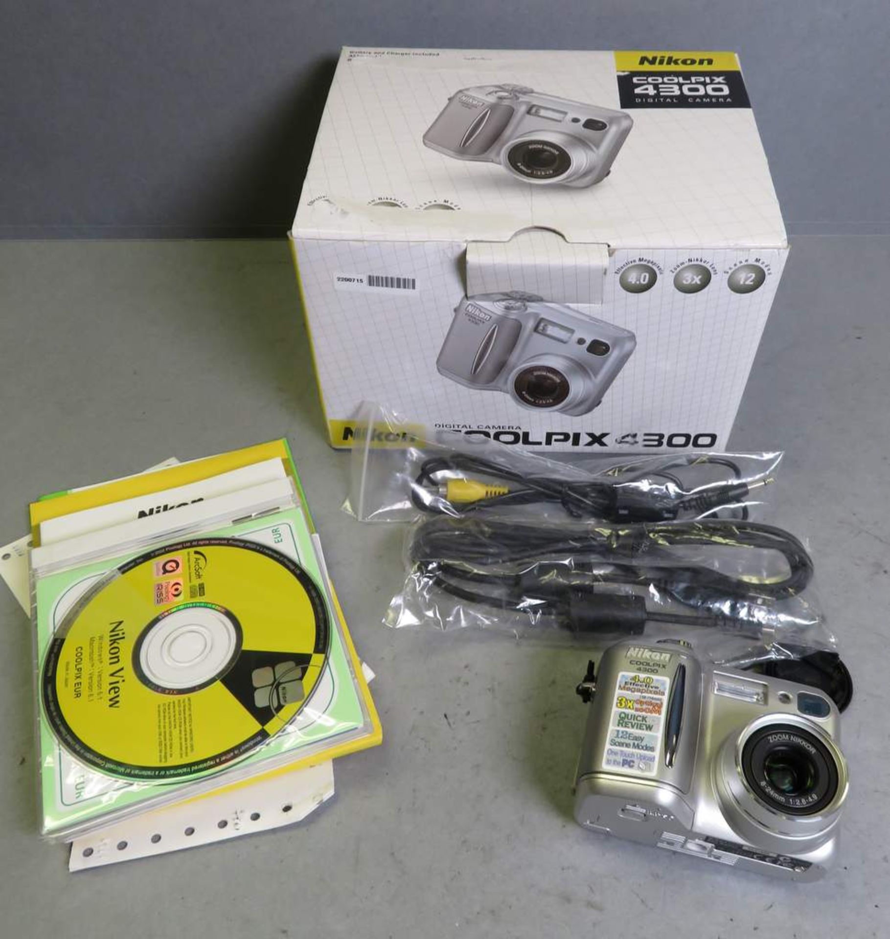 Nikon Coolpix 4300 digital camera