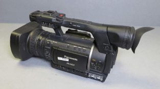 Panasonic P2HD Camcorder AG-HPX250EJ - 1 batteriy, no accessories