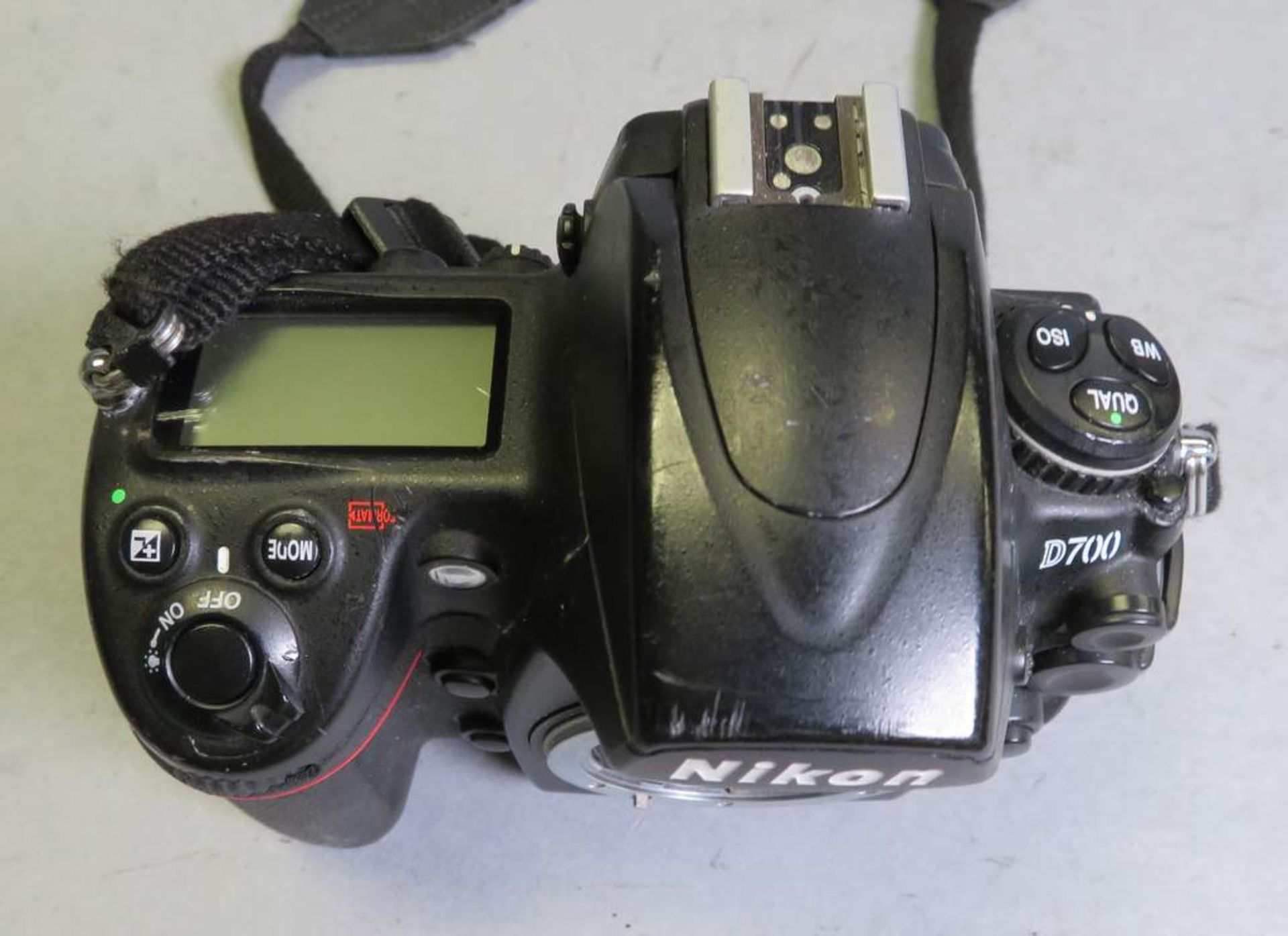 Nikon D700 Camera body - no battery or accessories - Image 3 of 6