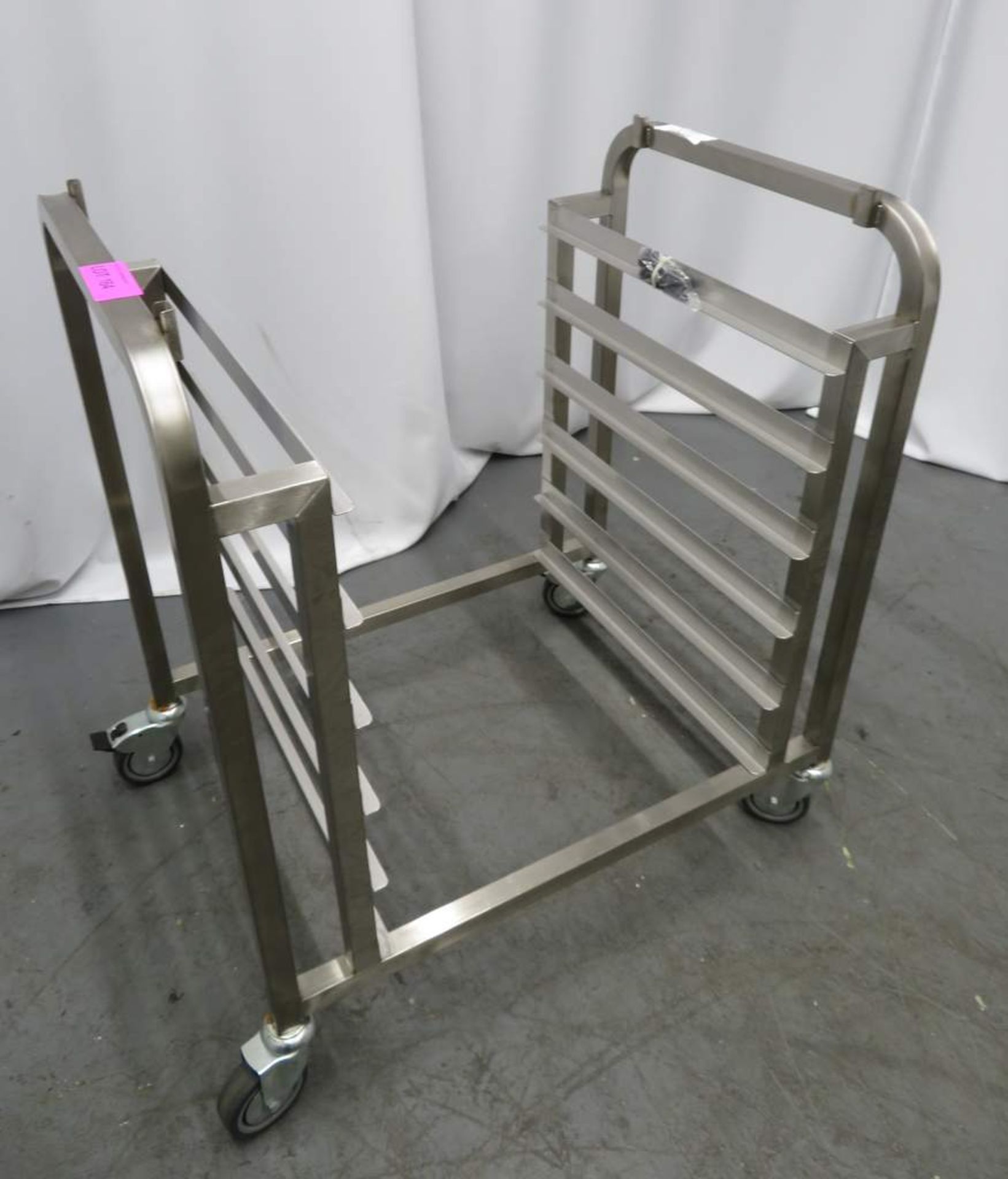 PORTABLE STAINLESS STEEL 6 TRAY OVEN STORAGE RACK - Image 4 of 4