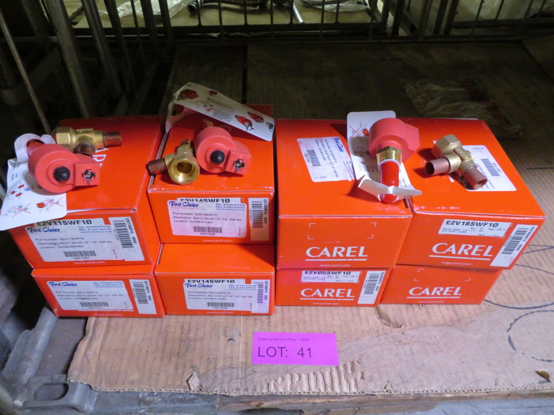 QTY OF CAREL E2V SMART VALVES