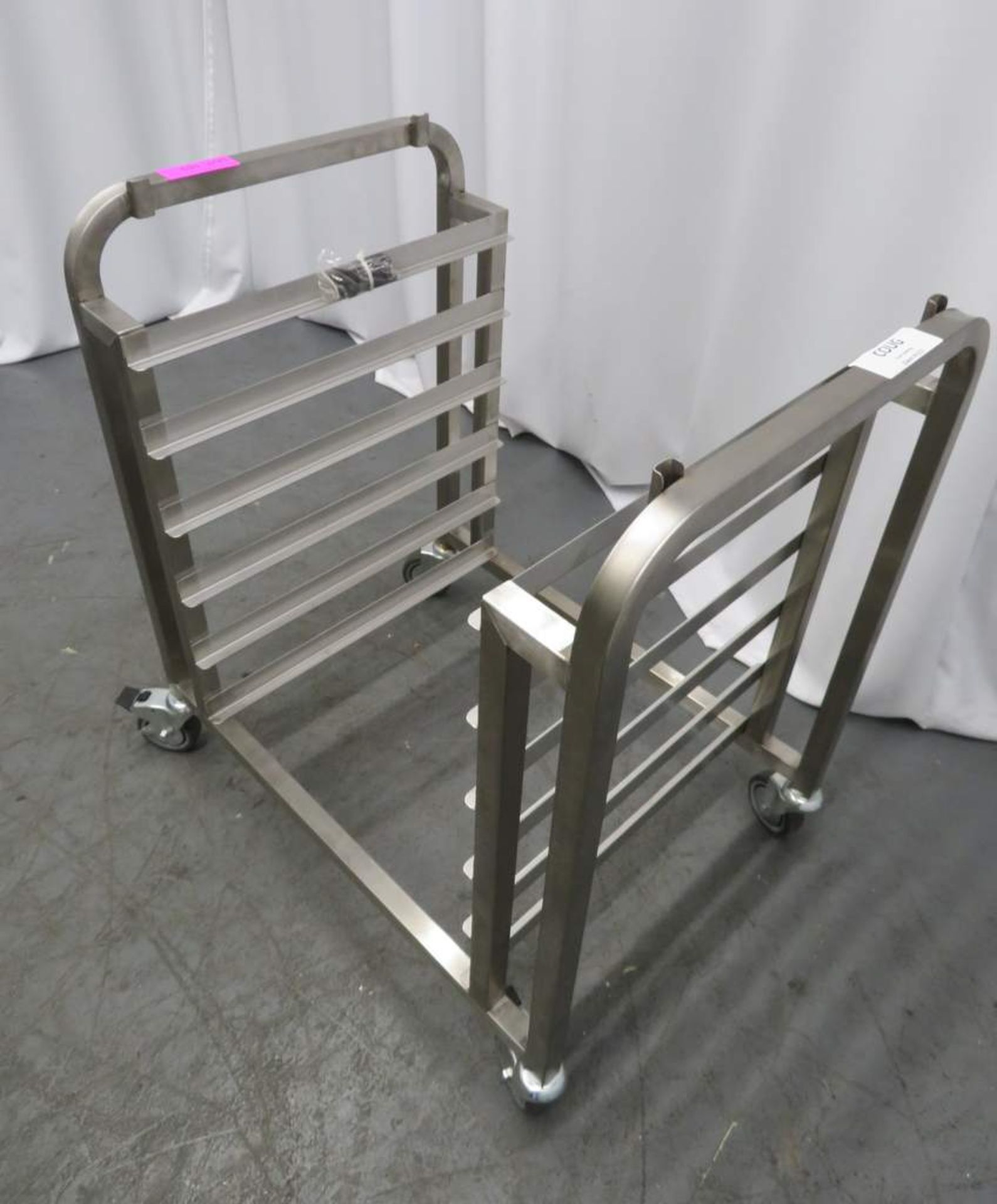PORTABLE STAINLESS STEEL 6 TRAY OVEN STORAGE RACK - Image 3 of 4