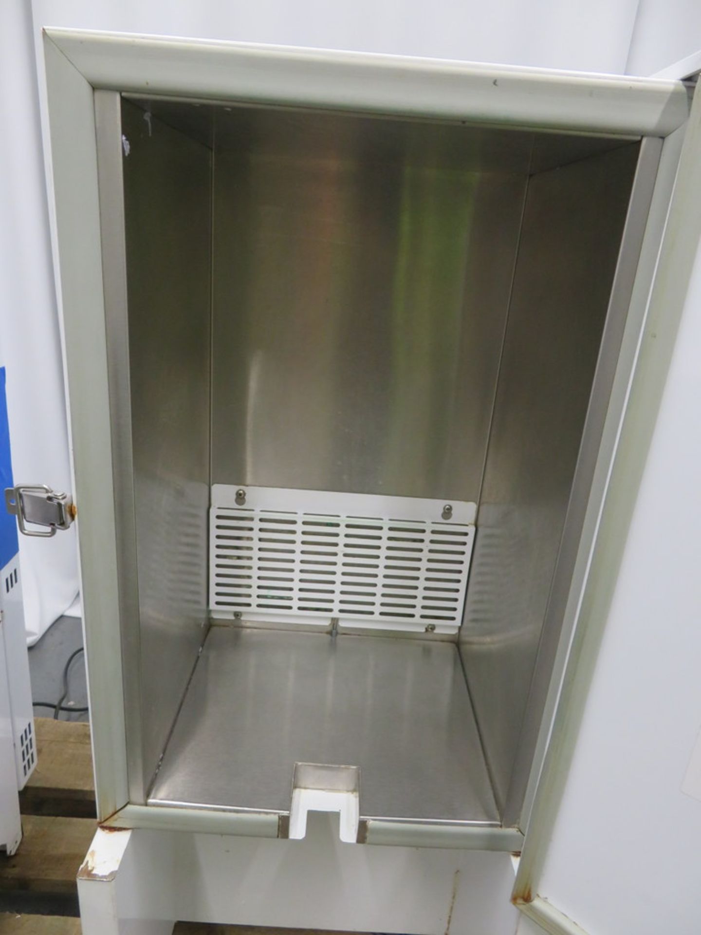 AUTONUMIS CHILLED MILK DISPENSER - Image 3 of 3