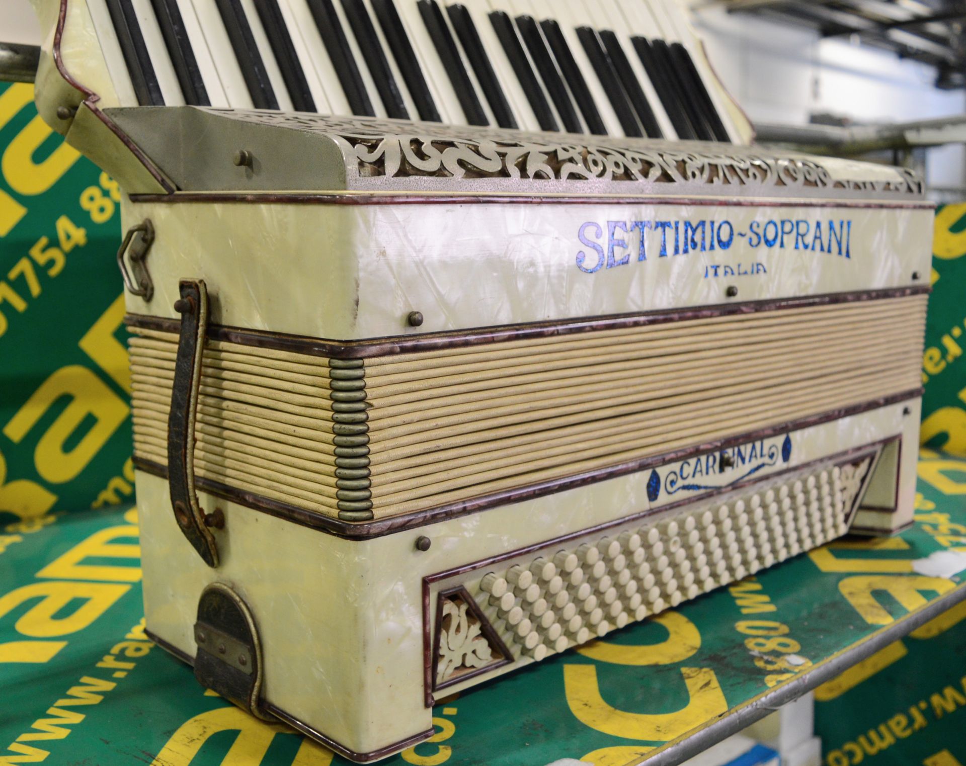 Settimio Soprano Italia Accordian - Working NO LEAKS - missing Shoulder Strap - Image 2 of 4