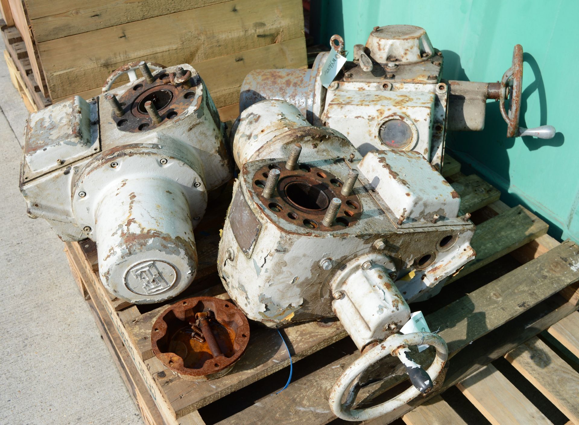 3x Large Valves. - Image 2 of 2