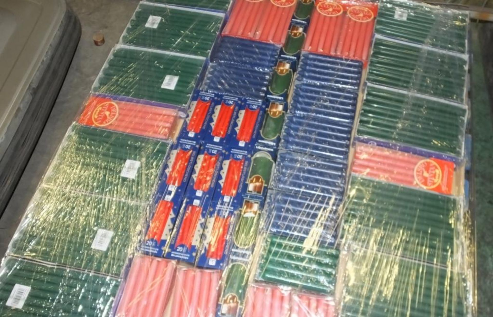 Pallet of Various Candles - Image 2 of 2