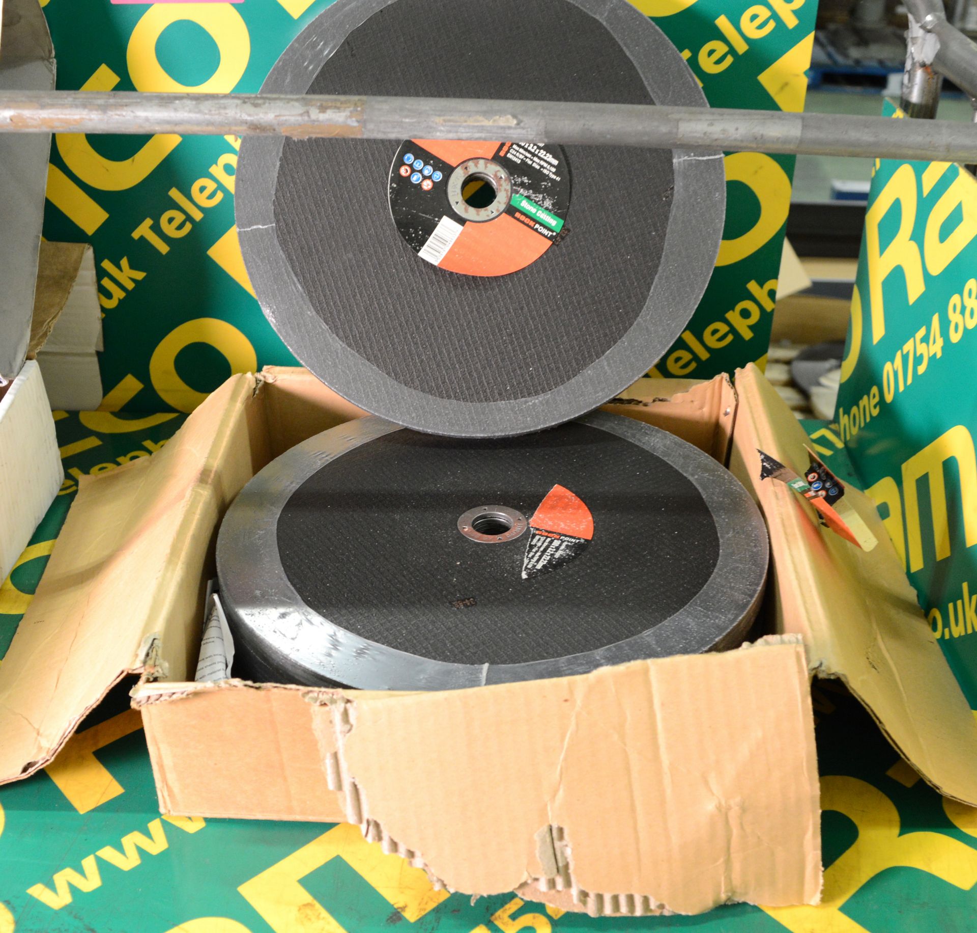 Stone Cutting Discs - 1 box - 300 x 3.2 x 22.23mm