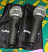 2x Samson Q4 Microphones