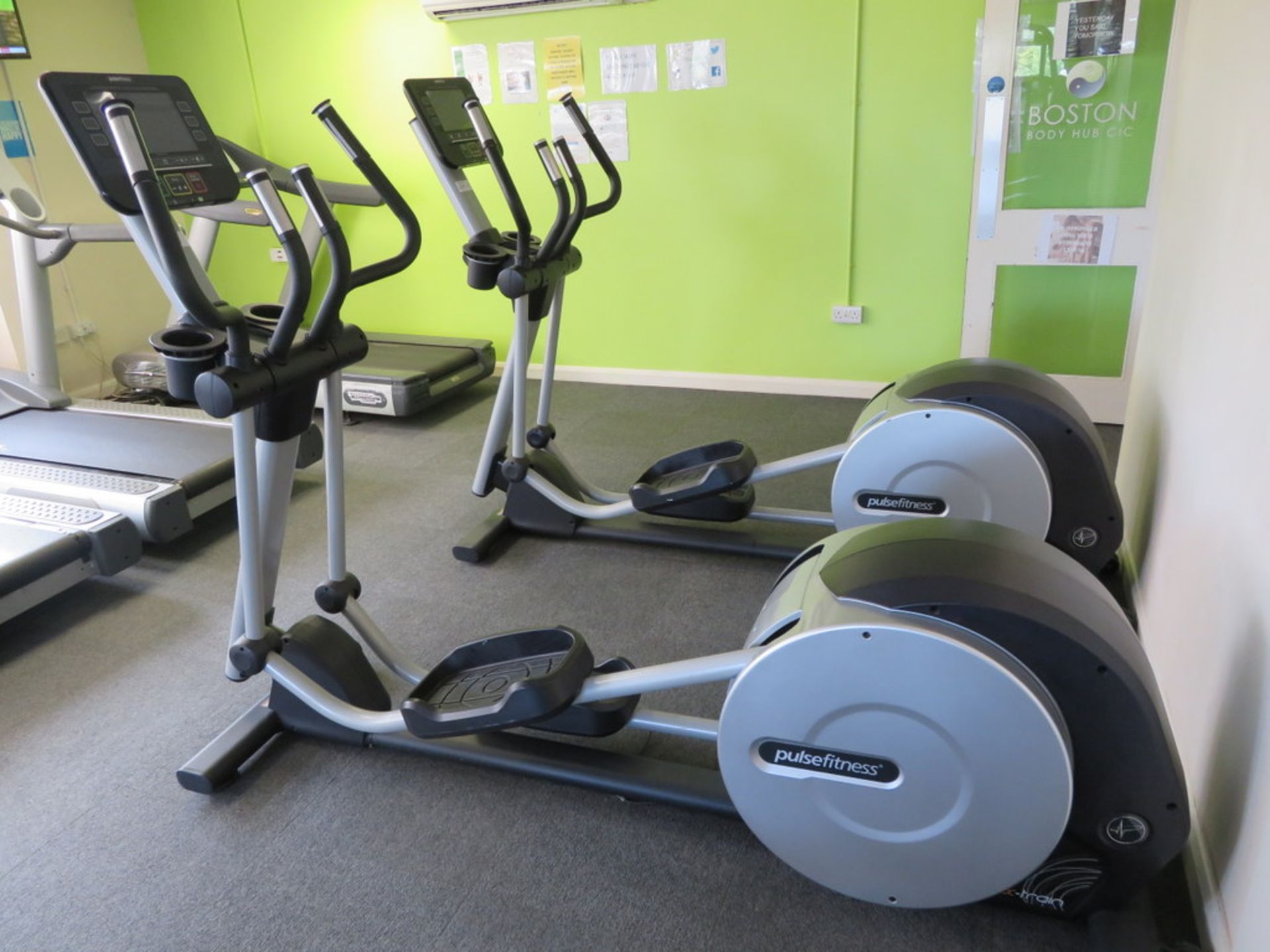 2013 PULSE FITNESS MODEL 280GF CROSS TRAINER