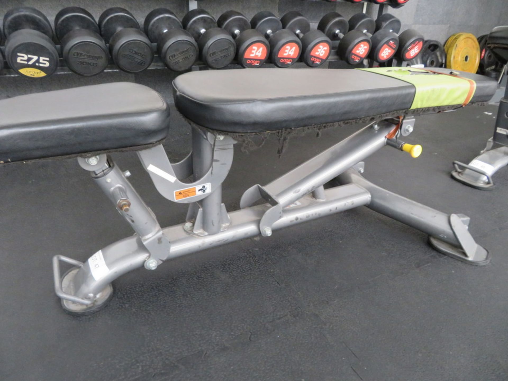 ADJUSTABLE BENCH (REQUIRES NEW HANDLE) - Image 3 of 3