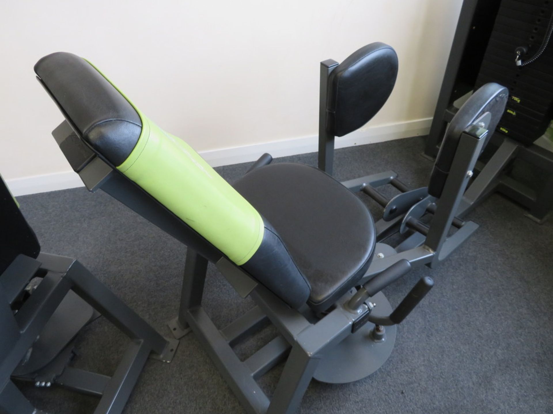 LIFE FITNESS WEIGHT LOADED HIP ABDUCTOR - Image 3 of 5