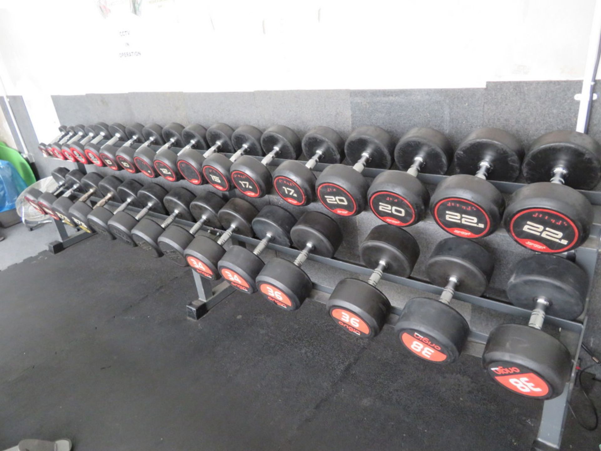 16 X PAIRS OF DUMBELLS AND TWO TIER RACK - Bild 2 aus 5