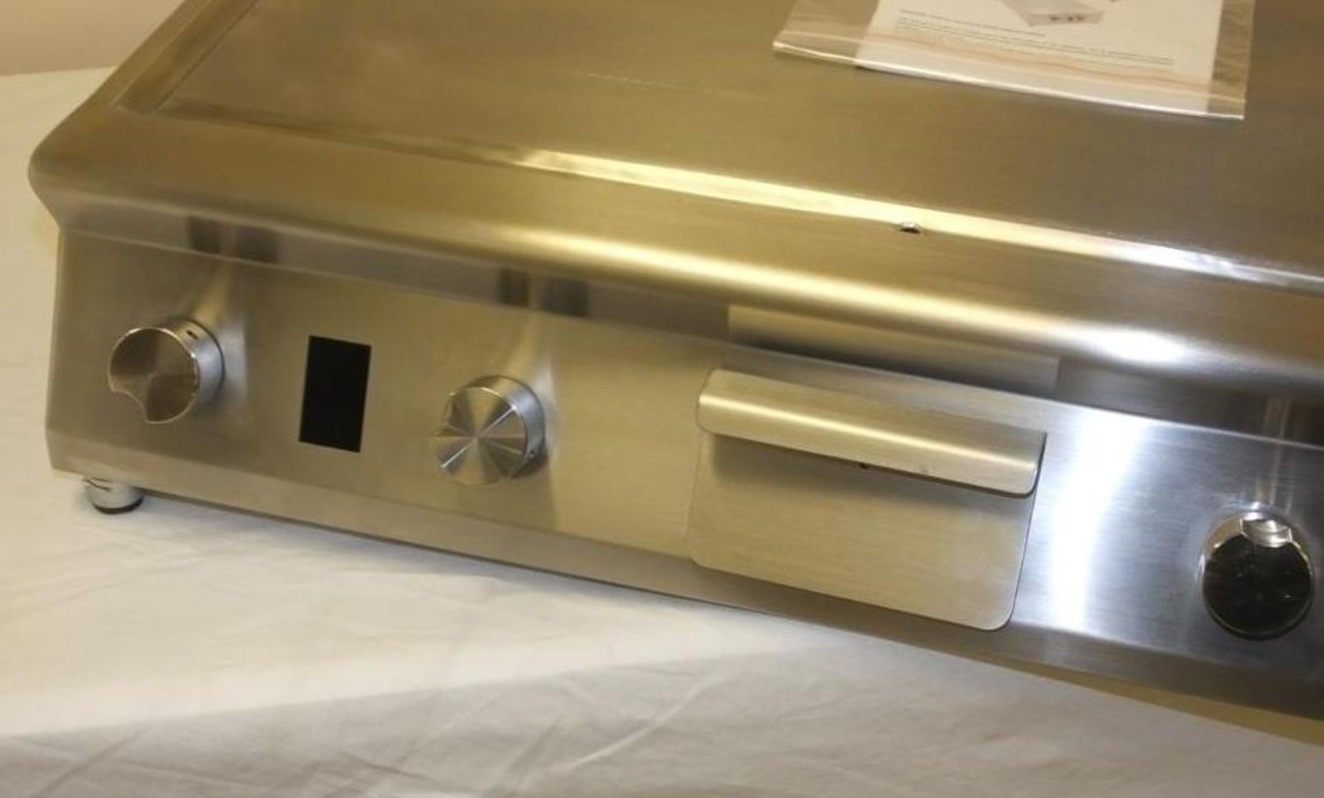 Rexmartins Model RMBSTIFT70 SemiPro Induction Teppanyaki, 80x70x24cm, New & Boxed - Image 2 of 4