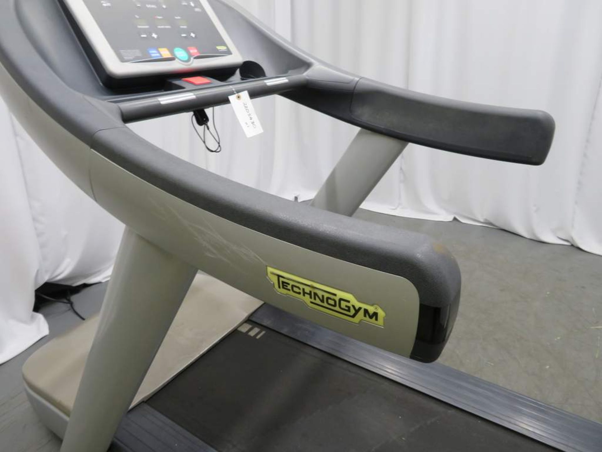 Technogym Model: Run 500 Treadmill. - Image 6 of 8