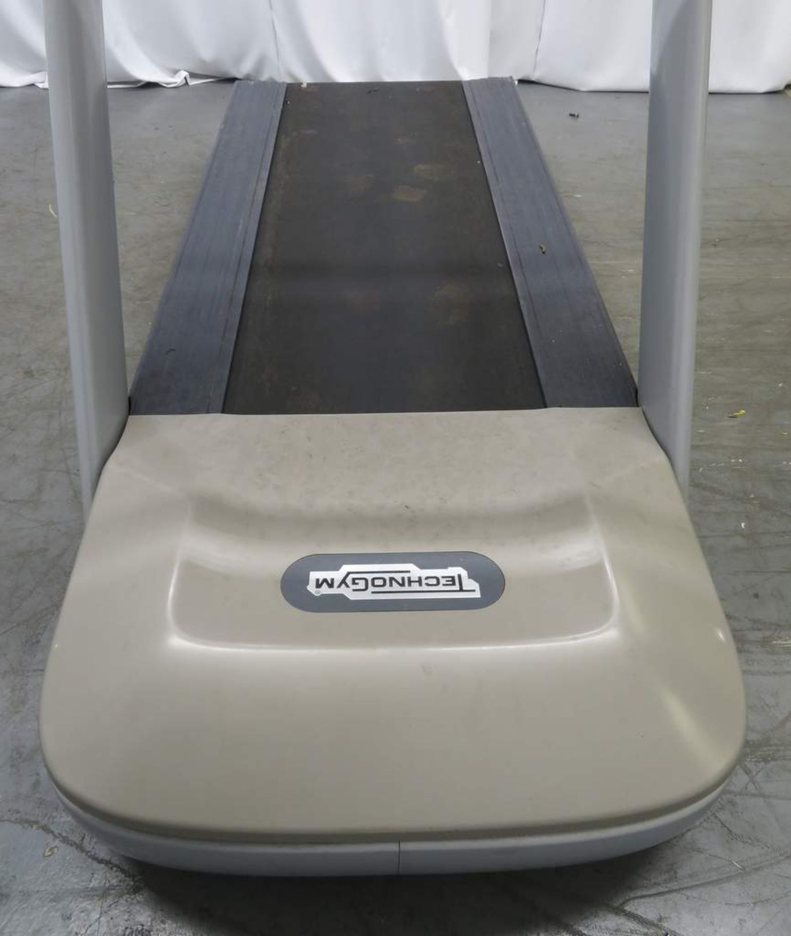 Technogym Model: Run 500 Treadmill. - Image 6 of 7