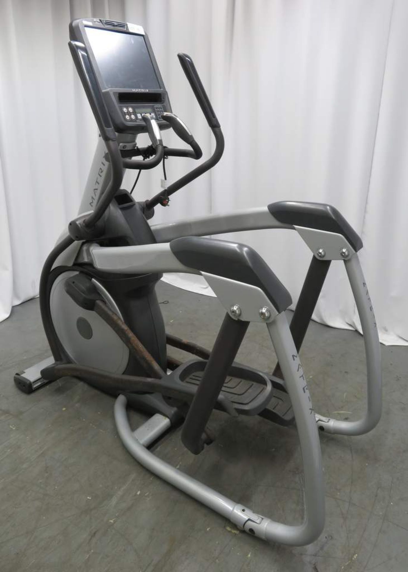 Matrix Model: 7XE, Suspension Elliptical Trainer.